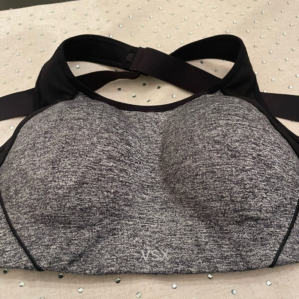 VSX Sport bra criss cross back.